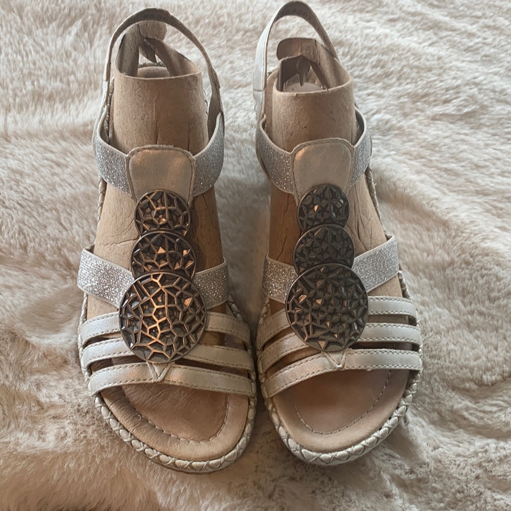 New remonte sandals